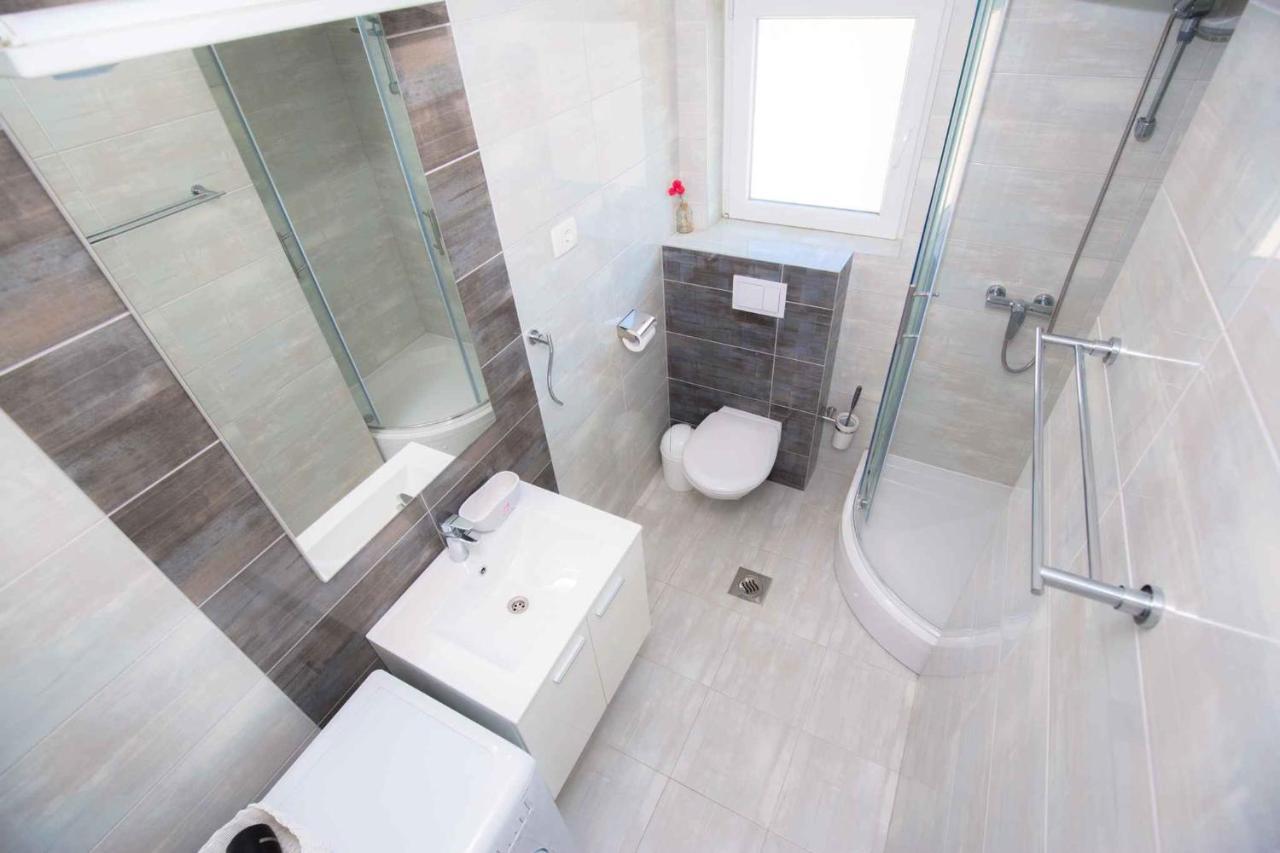 Apartments In Rogoznica 36019 Luaran gambar