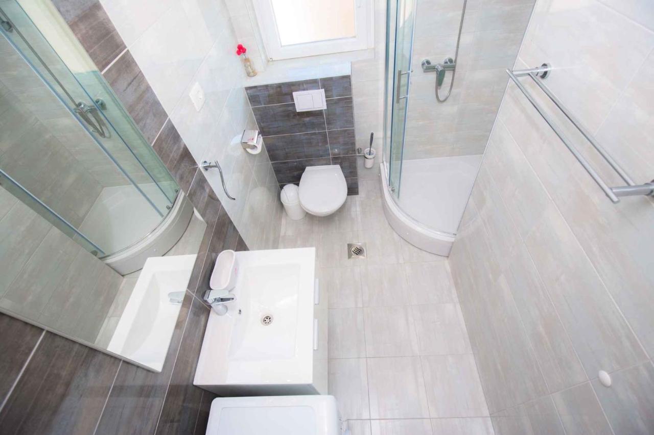 Apartments In Rogoznica 36019 Luaran gambar