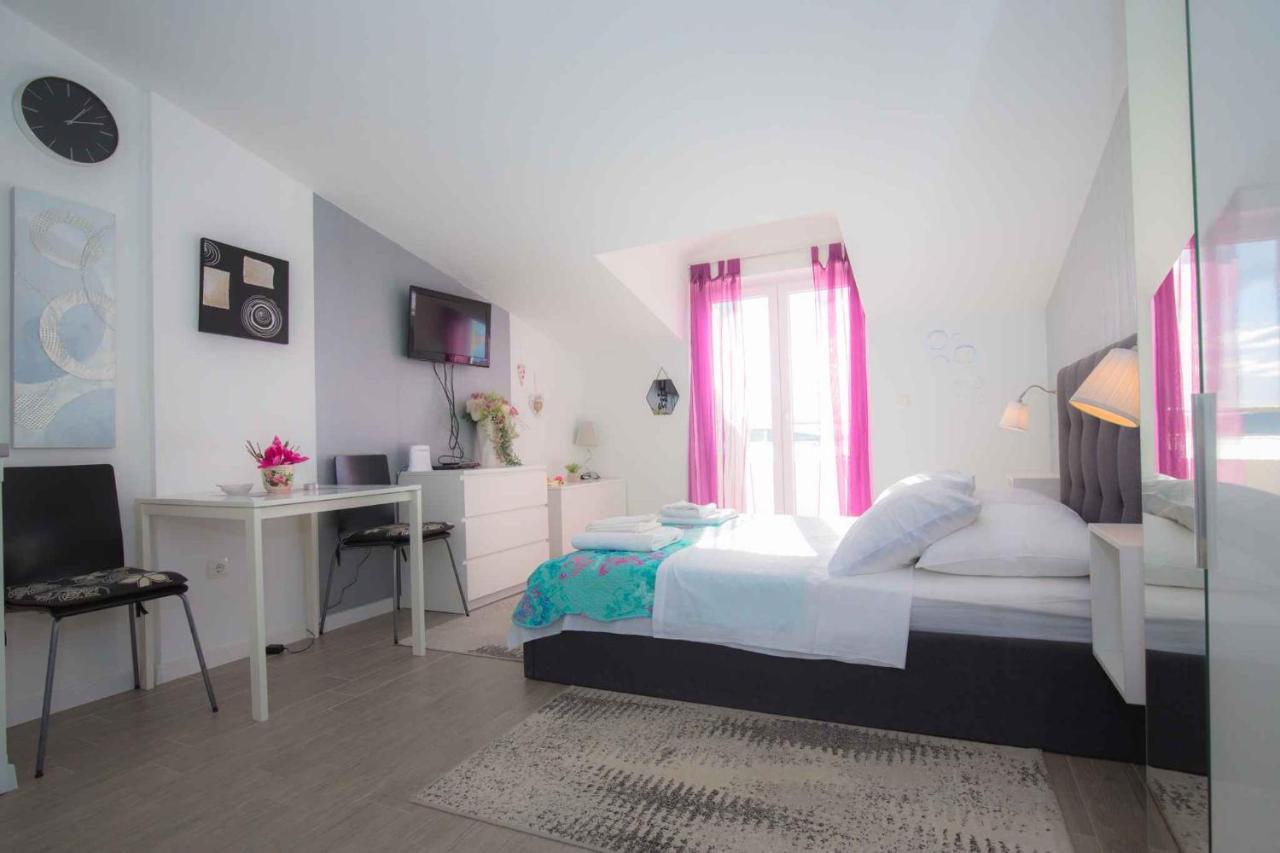 Apartments In Rogoznica 36019 Luaran gambar