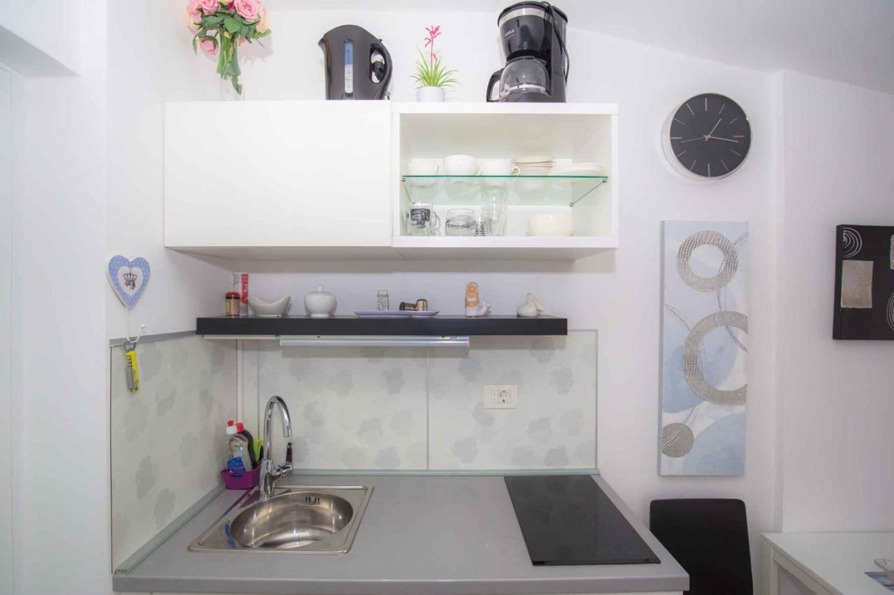 Apartments In Rogoznica 36019 Luaran gambar