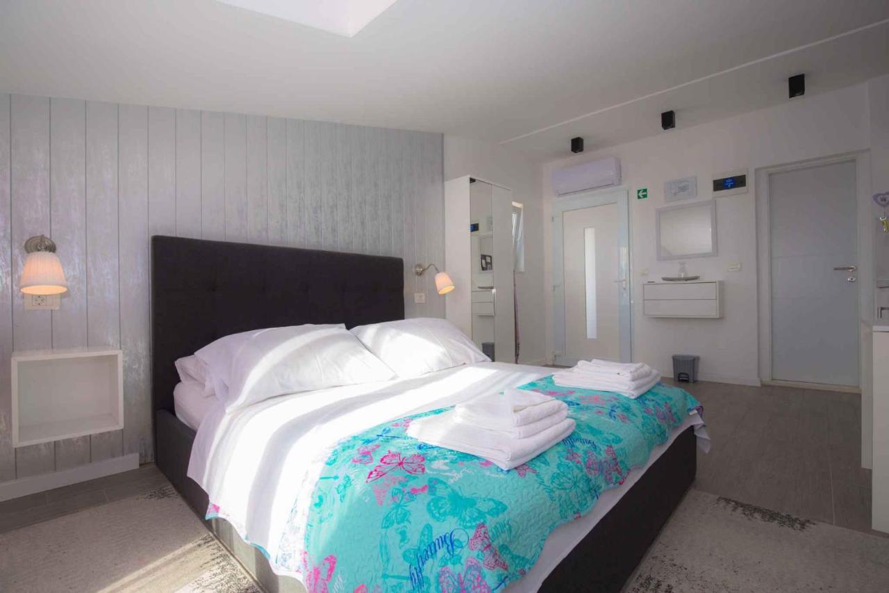 Apartments In Rogoznica 36019 Luaran gambar