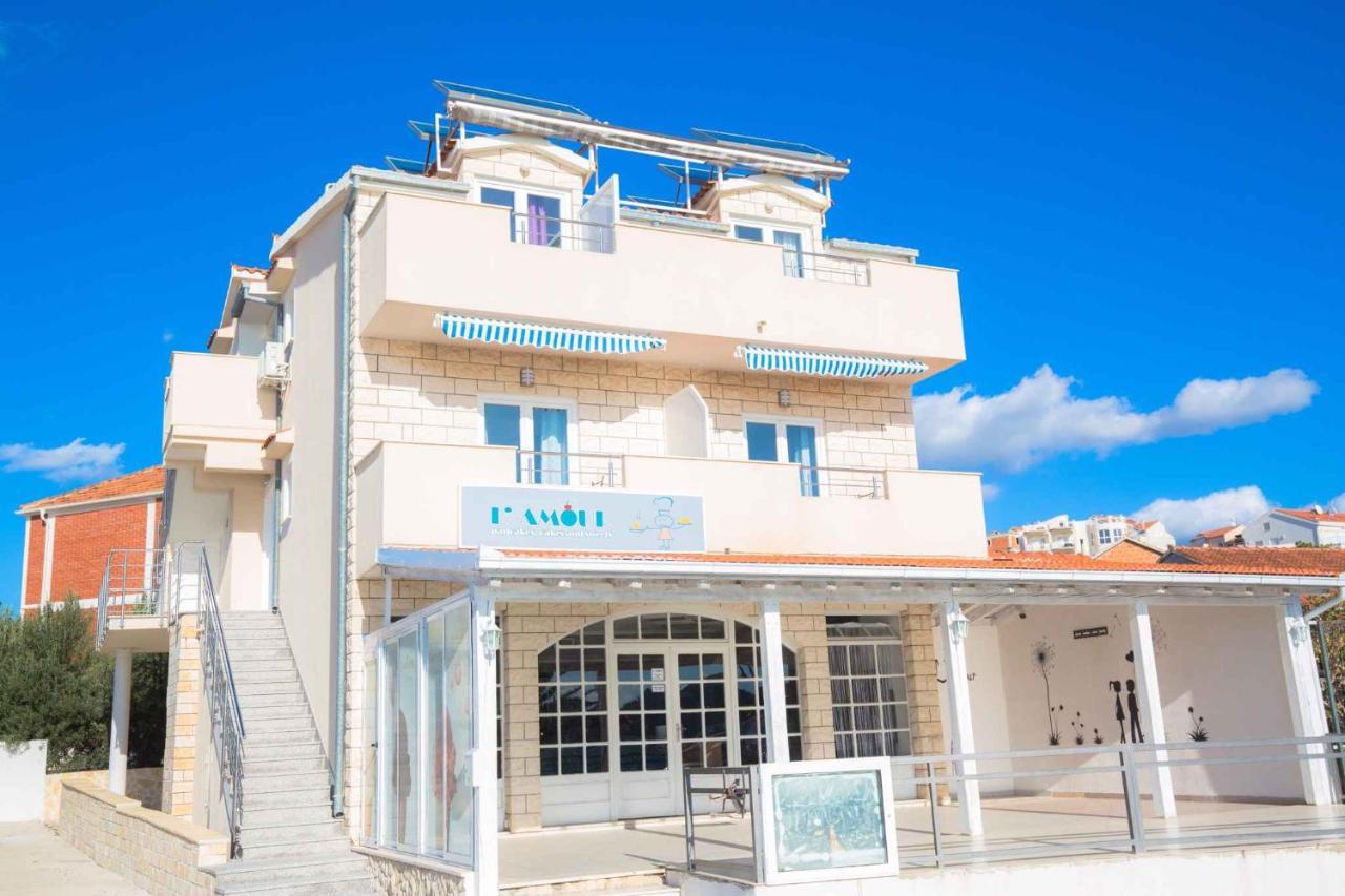Apartments In Rogoznica 36019 Luaran gambar