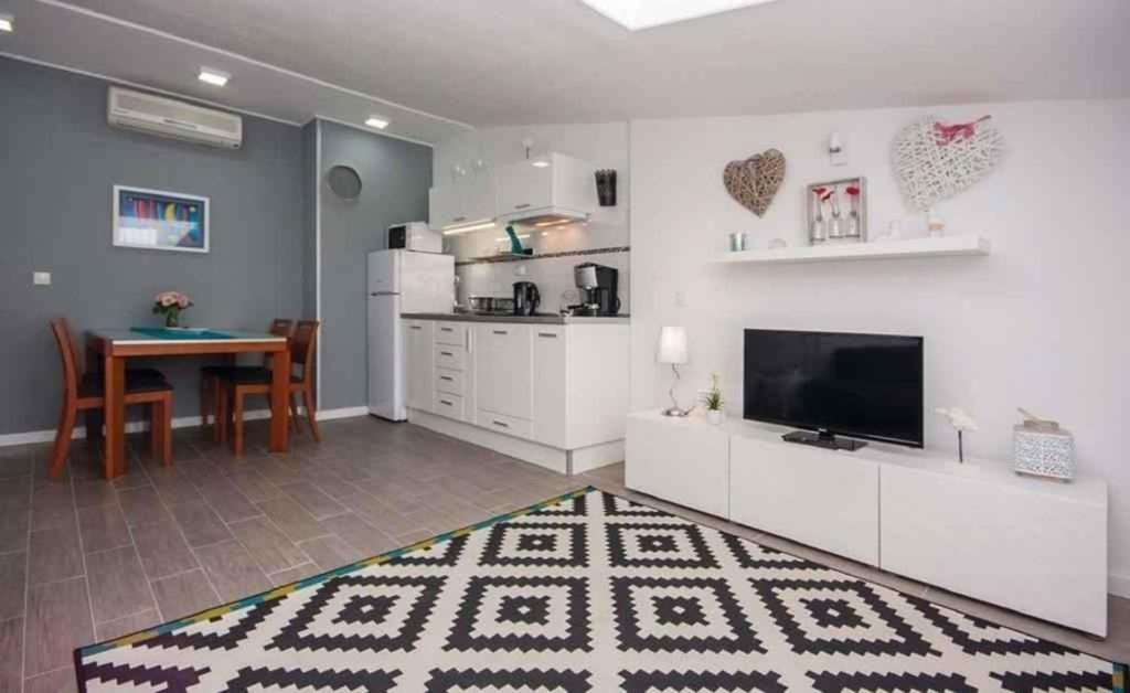 Apartments In Rogoznica 36019 Luaran gambar
